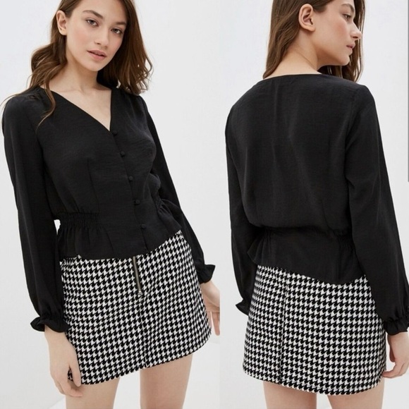 Topshop black button up with cinched waist - Picture 2 of 4